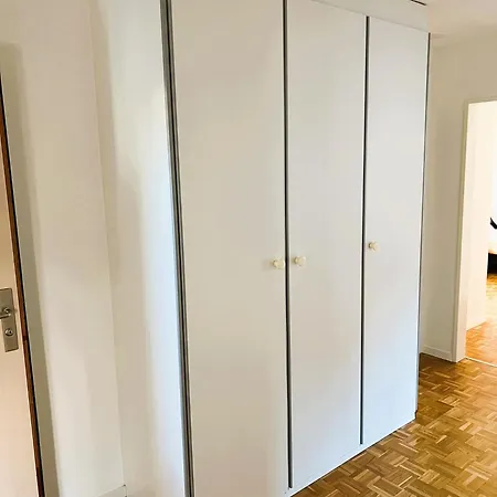 Apartman 3 Flat With Balcony In Zurich, Kar Zürich