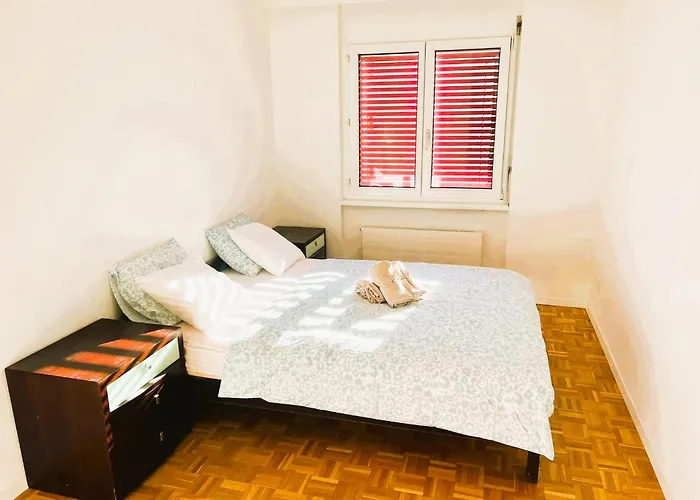 Apartament 3 Flat With Balcony In Zurich, Kar Zurych